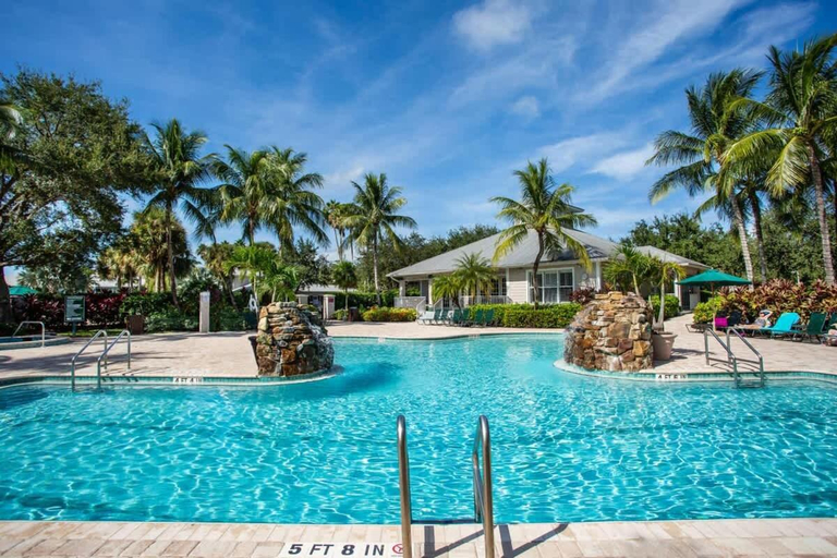 Sport & Beauty 2, Genoa Vacation Rental, Collier