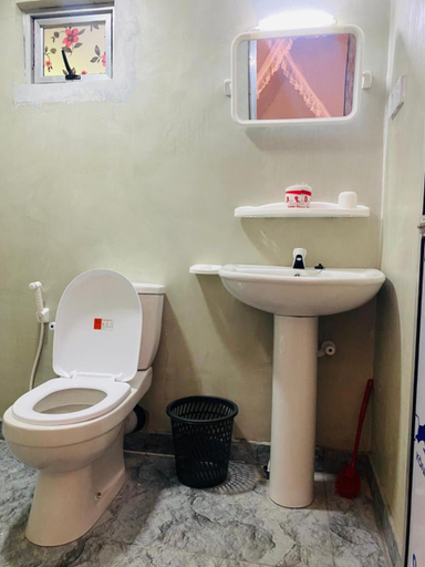 Bathroom 2, Perfect Home Mirissa, Weligama