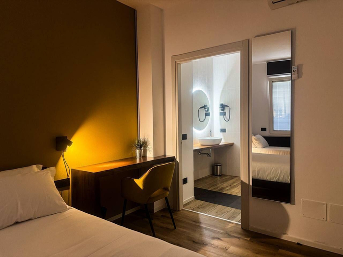 Bedroom 3, AdisArtur Elegant B&B, Brescia