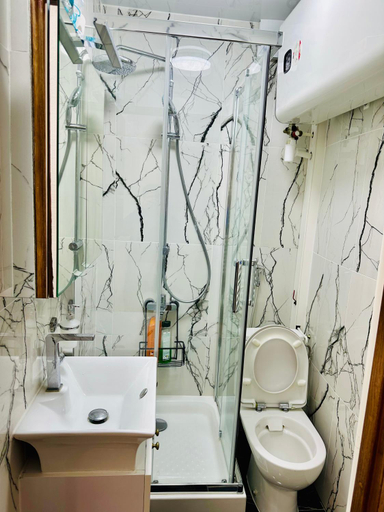 Bathroom 2, Apparemment - Tour Eiffel - Grenelle, Paris