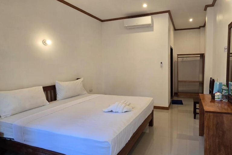 Bedroom 4, Nongsak Guesthouse and Restaurant, Khong