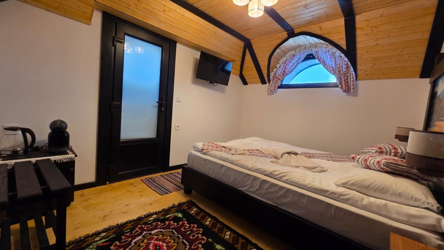 Bedroom 3, Niro Residence, Gura Humorului
