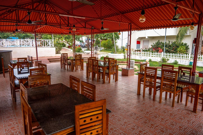 Food & Drinks 5, Redwoods Hotels and Resorts, Kancheepuram