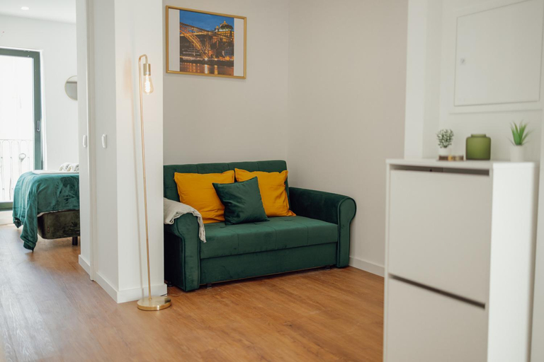 Shared lounge/TV area