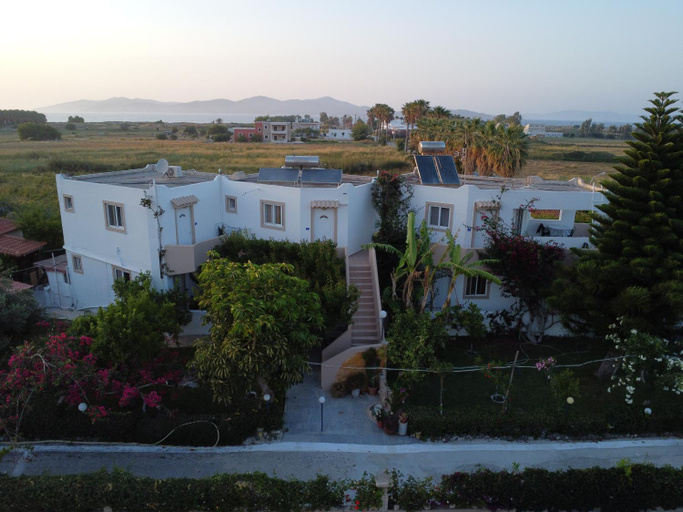 Exterior view 3, Zikas apartments, South Aegean