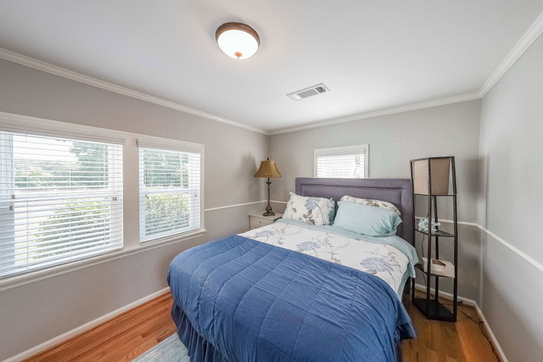 Bedroom 2, Kennesaw Cottage, Cobb