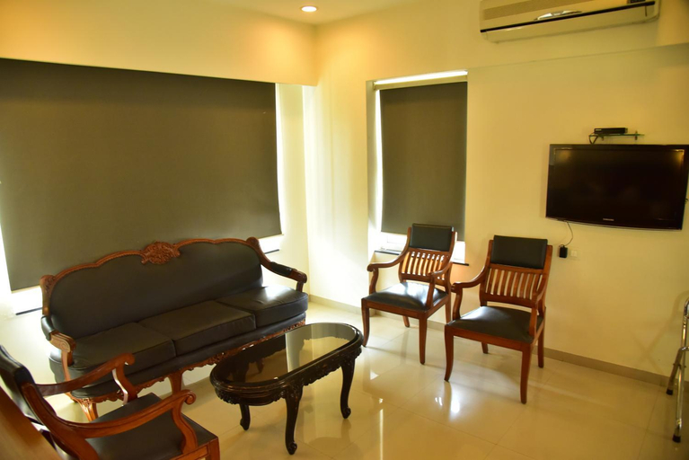 Others 4, HI 5 Hotel, Nashik