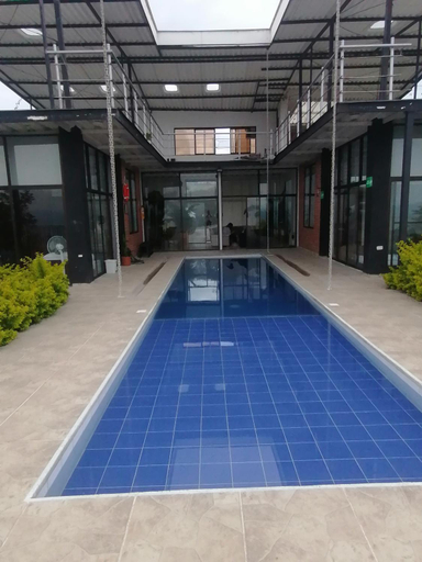 Sport & Beauty 2, VILLA CARO, Palestina