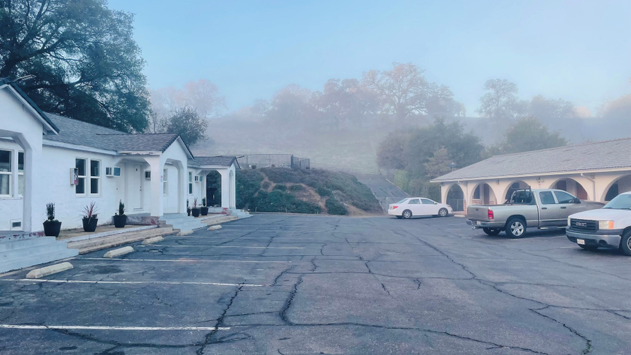 Property grounds 3, Rodeway Inn Jackson - Martell, Amador