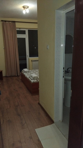 Bedroom 3, Интернационал, Petrich