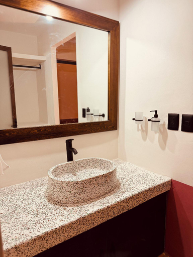 Others 5, Lidia Anturios Suites, Del Centro