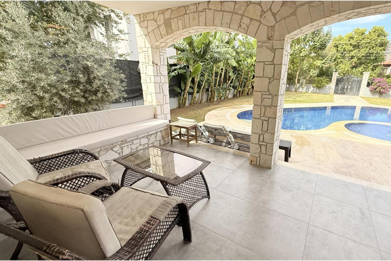 5, Villa-sleeps 9-parking-pool-bbq-hot Tub-pets, Ortaca