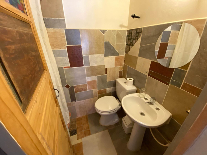 Bathroom 2, Hosteria La Pushka, Tumbaya