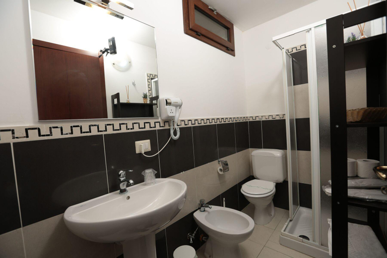 Bathroom 3, TERRA MIA, Syracuse