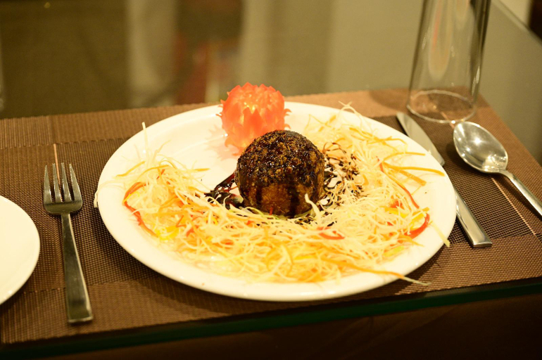 Food & Drinks 5, SM Hives, Cuttack