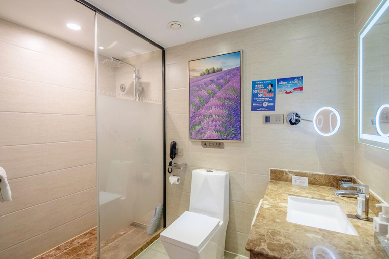 Bathroom 3, Lavande Hotel Haining Leather City Yintai, Jiaxing