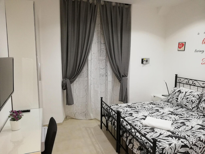 Bedroom 3, ImeraRooms, Rome