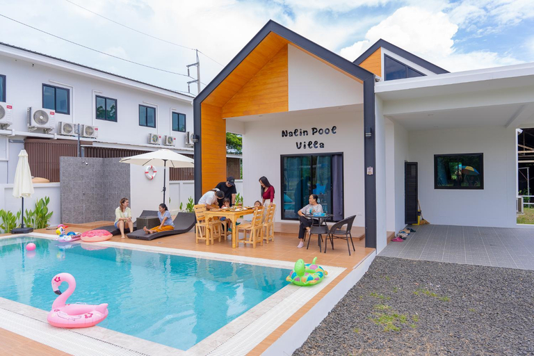 Sport & Beauty 4, Phanomrung Hostel & Linn Chan Cafe พนมรุ้ง โฮส์เทล แอนด์ ลิณณ์จัง คาเฟ่, Chalermphrakiet