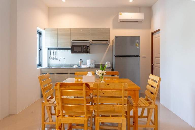Food & Drinks, Phanomrung Hostel & Linn Chan Cafe พนมรุ้ง โฮส์เทล แอนด์ ลิณณ์จัง คาเฟ่, Chalermphrakiet