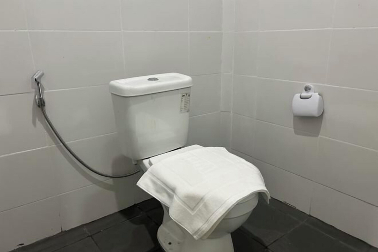 Bathroom 5, V RICH, Muang Roi Et