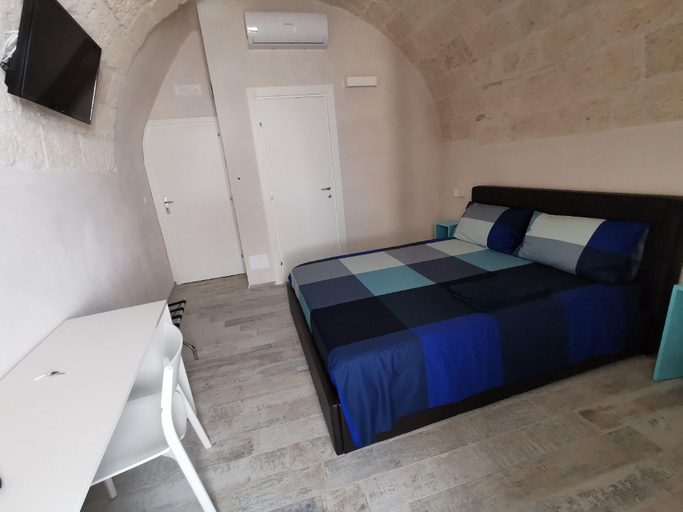 Bedroom 4, San Pietro al Borgo, Bari