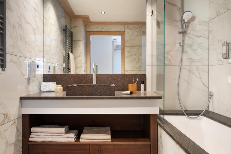 Bathroom 5, MGM Hotels & Residences - Residence Manaka, Savoie