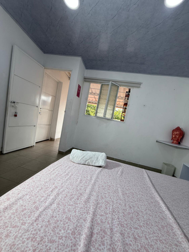 Bedroom 2, Oxford House Hostel, Floridablanca