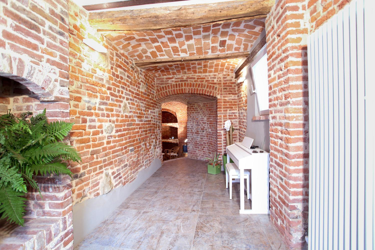 Others 4, SOGNANDO NEL ROERO - Guest House, Cuneo