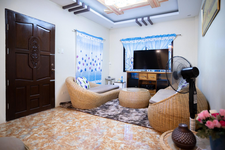 Public Area 3, RedDoorz @ R2K Pension House, Puerto Princesa City