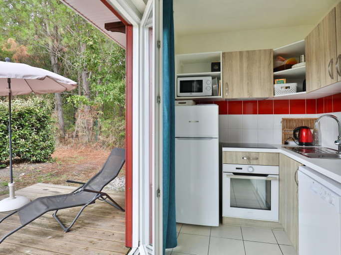 Kitchen, Stylish villa in Parentis-en-Born, Landes
