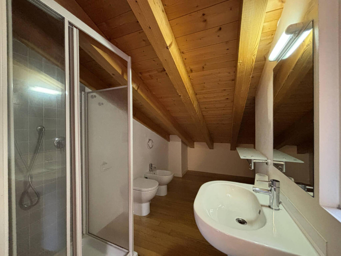 Bathroom 3, Recently built Apartment with big swimming pool and balcony no4200, Venezia
