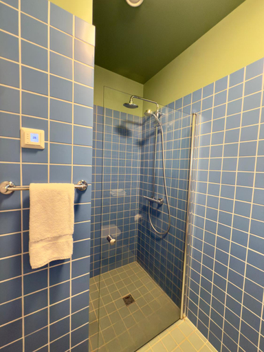 Bathroom 3, Grafaros House, Snæfellsbær