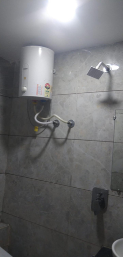 Bathroom 4, HOTEL RAJPATHINN, Mahesana