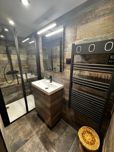 Shower 5, Chalet Millou Beuil, Alpes-Maritimes