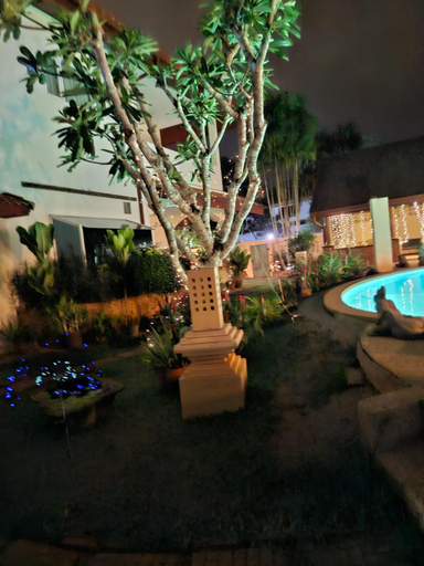 Garden 2, Mooni Sunshine Villa, Mueang Krabi