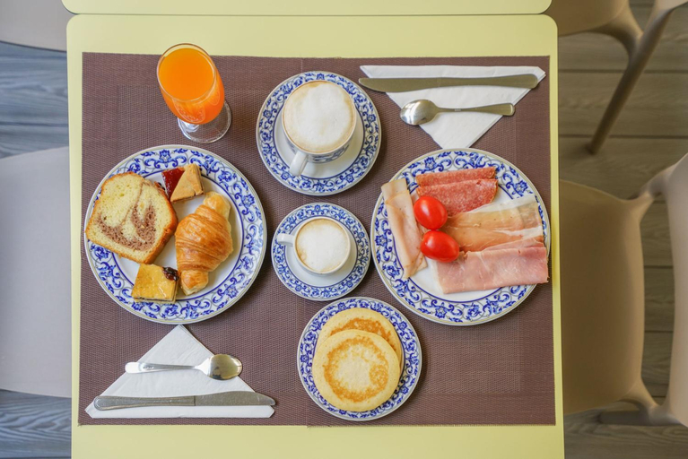Food & Drinks 5, Hotel St Moritz, Roma