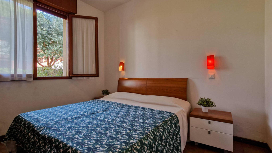 Bedroom 2, Great Three-bedroom Apartment in Residence with Pool - By Beahost Rentals, Venezia