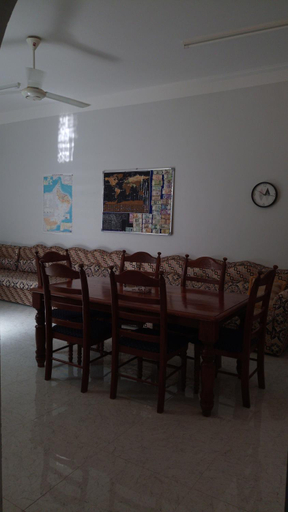 Food & Drinks, 228Hostel, Al Hamra