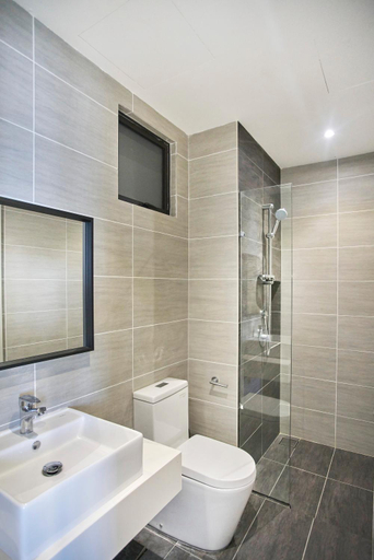Bathroom 5, Trion Kuala Lumpur by Cobnb, Kuala Lumpur