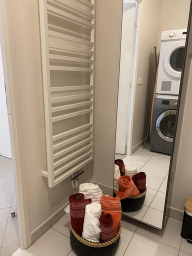 Bathroom 2, Dream Apartments, Seine-et-Marne