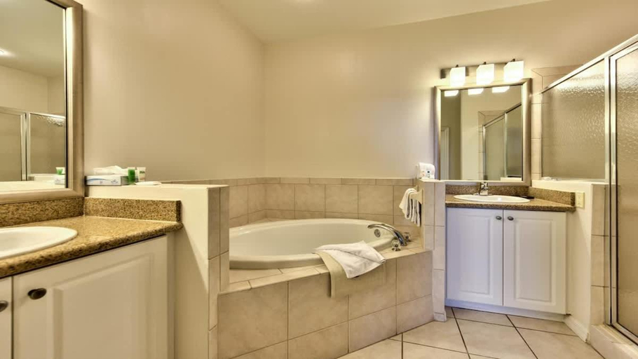 Bathroom 4, Genoa Vacation Rental, Collier