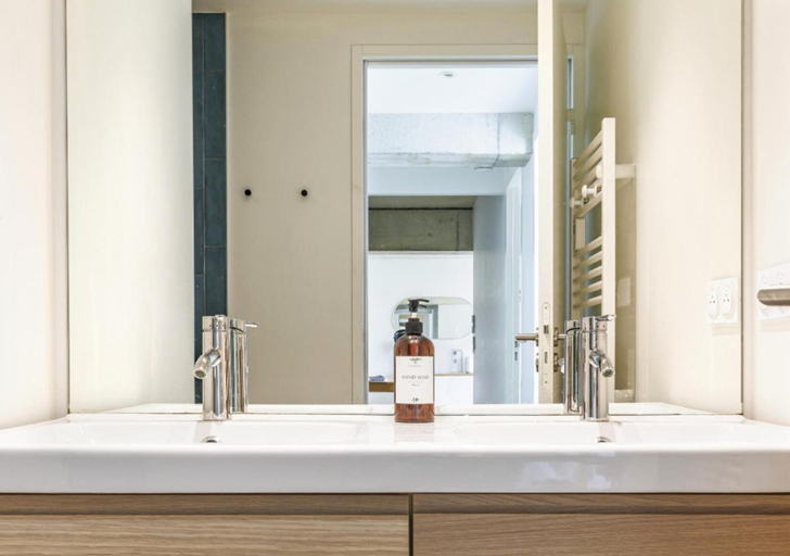Bathroom 3, Magnifiques Appartements dans Bordeaux, Gironde