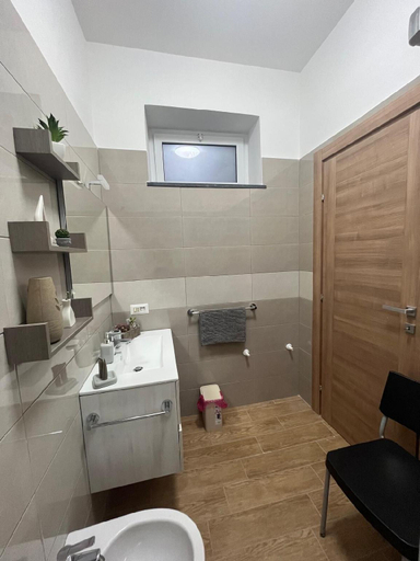 Bathroom 4, B&B Domus Joannina, Napoli