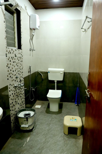 Bathroom 2, Deep home's umbarkar's, Satara