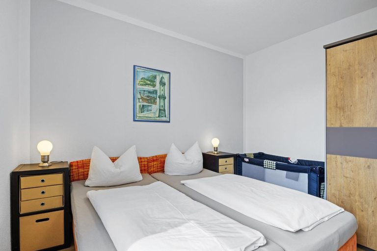 Bedroom 2, Ferienhof am Leuchtturm mit Meerbl, Rostock