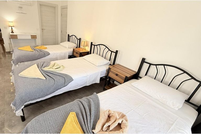 3, Villa-sleeps 9-parking-pool-bbq-hot Tub-pets, Ortaca