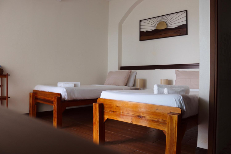 Bedroom 2, Chansi Beachresort, Tha Sala