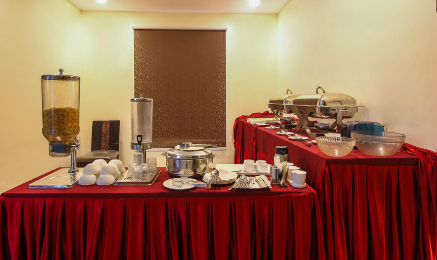 Food & Drinks 5, Treebo Address Inn, Banjara Hills, Hyderabad
