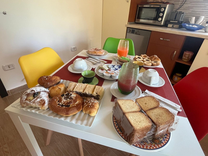 Food & Drinks 5, B&B Domus Joannina, Napoli