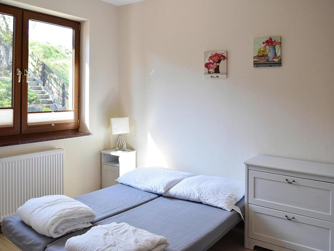 Bedroom 2, holiday home at the lake in Kiedrowice, Bytów